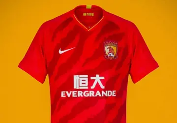 guanzhou-evergrande-voetbalshirt-2020.jpg