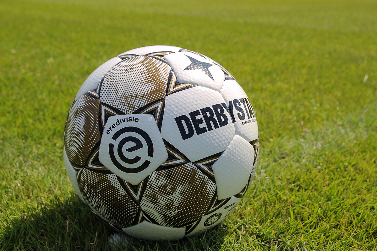 Dicteren Badkamer rundvlees Eredivisie Derbystar wedstrijdbal 2020-2021 - Voetbalshirts.com