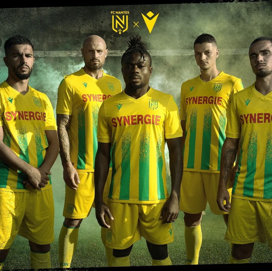 FC Nantes thuisshirt 2020-2021 - Voetbalshirts.com