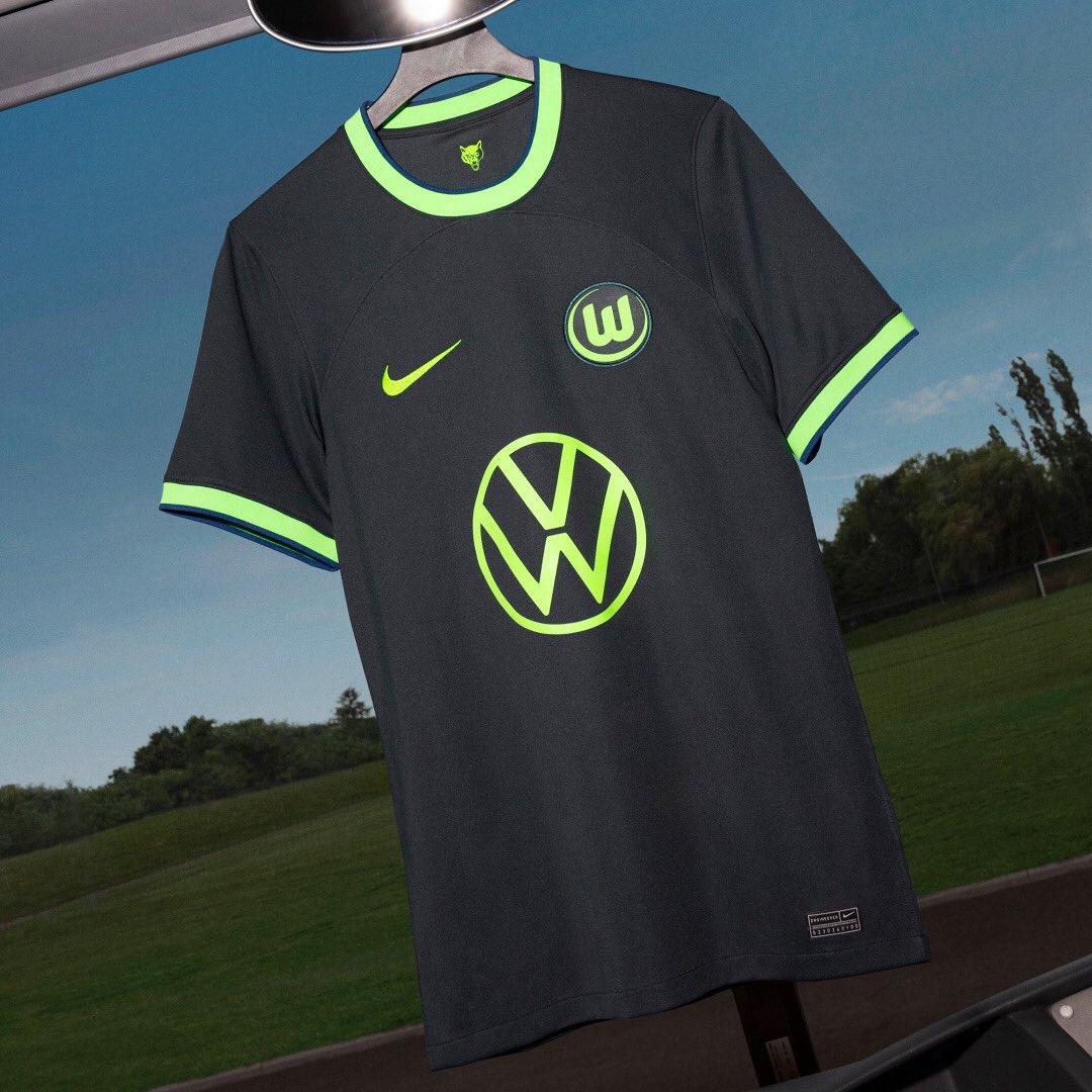 VFL Wolfsburg uitshirt 2022-2023