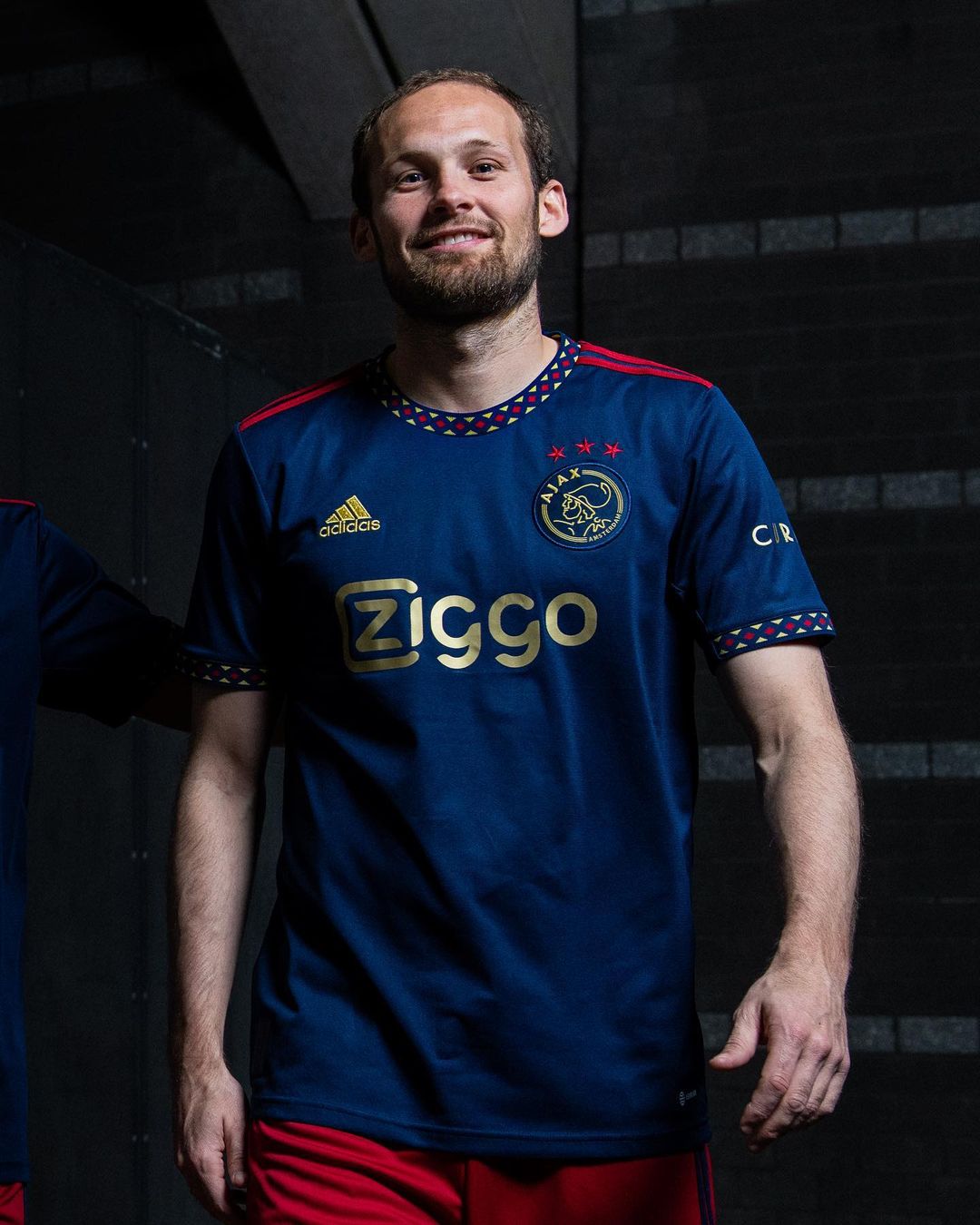 Ajax uitshirt 2022-2023 Voetbalshirts.com