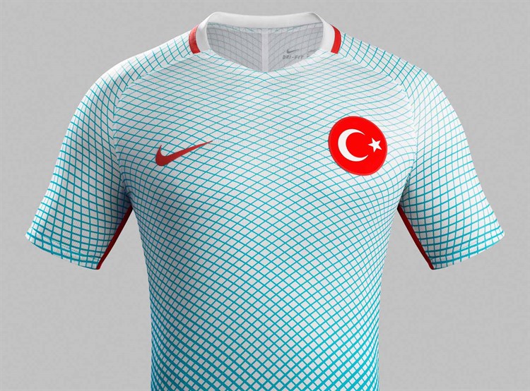 Neuken Generator toon Turkije uitshirt 2016-2017 - Voetbalshirts.com