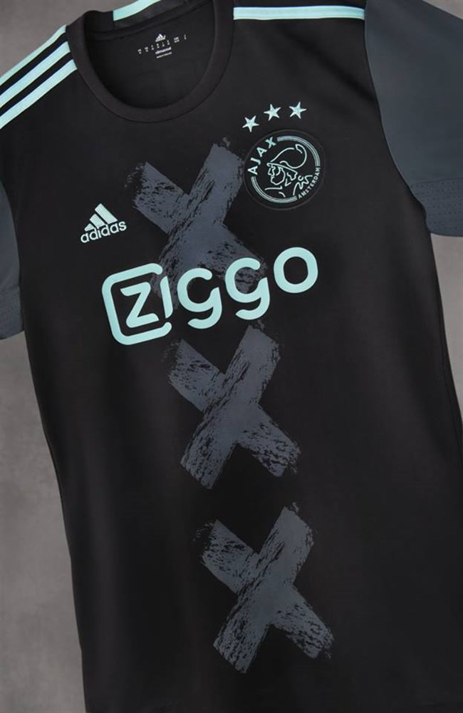 Slink Kelder Voetzool Ajax uitshirt 2016-2017 - Voetbalshirts.com