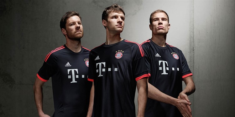 Bayern Champions League shirt 2015-2016 Voetbalshirts.com