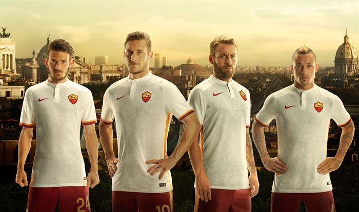 erven Zichzelf kanker AS Roma uitshirt 2015-2016 - Voetbalshirts.com