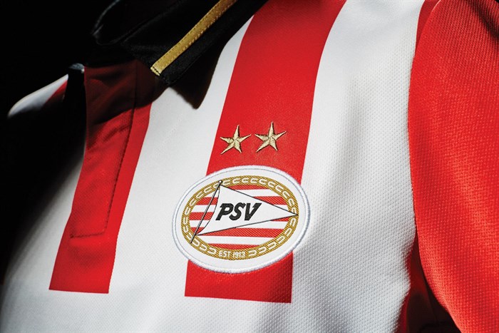 PSV thuisshirt 2015-2016 Umbro Voetbalshirts.com