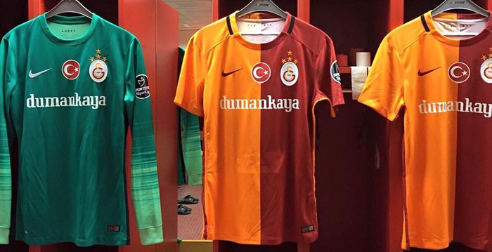 Dumankaya -Galatasaray -voetbalshirt
