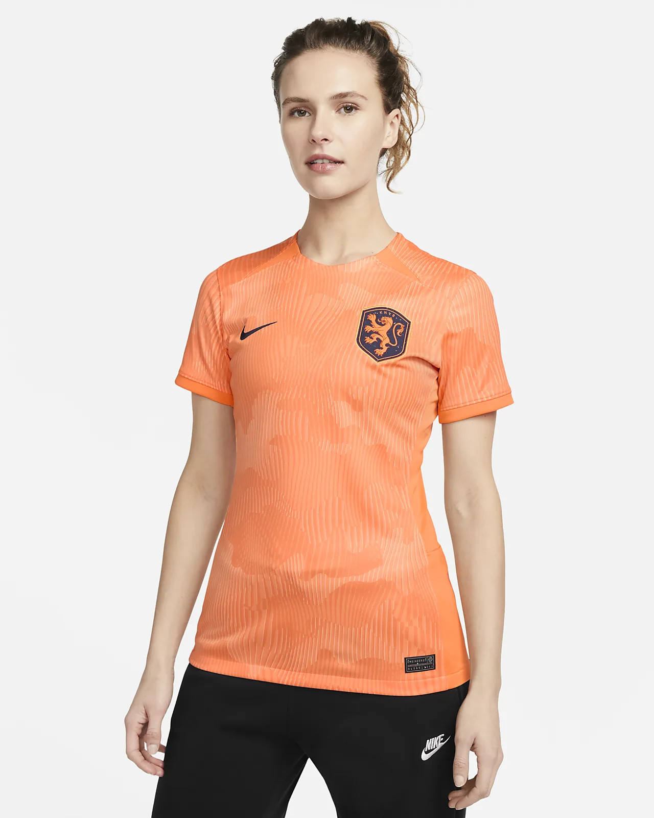 Fel oranje shirt hot sale