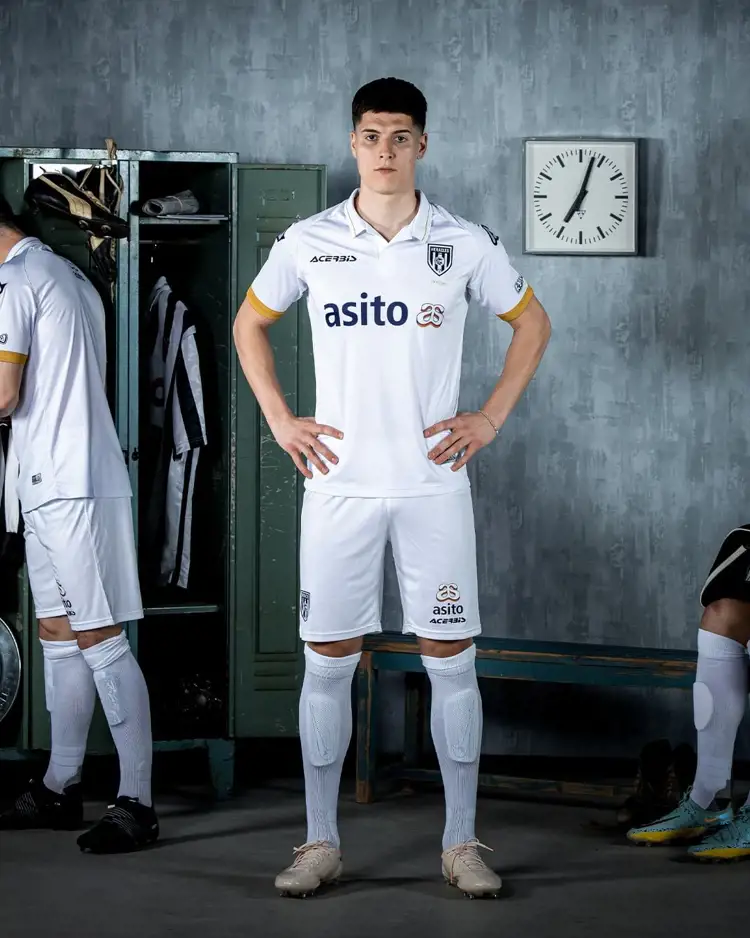 Heracles Almelo voetbalshirts 2023-2024